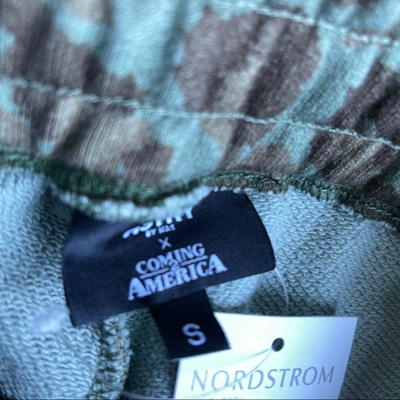 HSTRY NAS HSTRY x C2A LEOPARD UNITY & PRIDE SWEATPANTS - Limited edition! - Picture 5 of 13